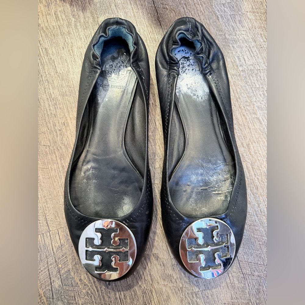 Tory Burch Black Flats Reva with Silver Logo
